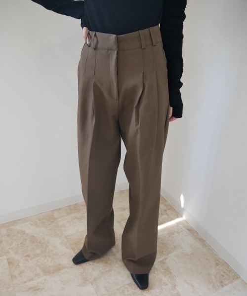 Reurie'(レウリィ)の「ダブルタックスラックス(スラックス・レディース・ブラック/ブラウン・S/M)」の3枚目の写真