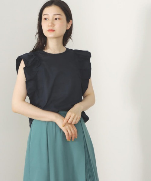 BEAMS HEART(ビームスハート)の「BEAMS HEART / バルーンスリーブ ブラウス(シャツ/ブラウス・レディース・オフホワイト/ネイビー/ブルー・FREE)」の1枚目の写真