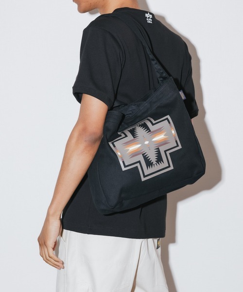 PENDLETON(ペンドルトン)の「PENDLETON / ペンドルトン CANVAS TOTE トートバック ハンドバッグ 2WAY(トートバッグ・メンズ・ブラック/オフホワイト・ONE SIZE)」の22枚目の写真