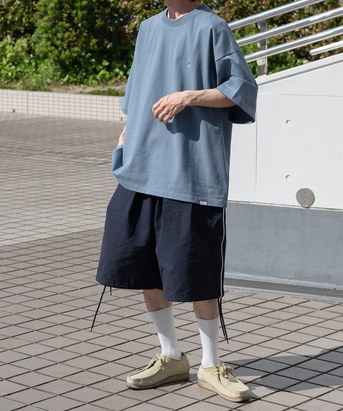 Perushu(ペルーシュ)の「ワンポイントロゴ刺繍Tシャツ(Tシャツ/カットソー・メンズ・オフホワイト/オリーブ/ブルーグレー/グレイッシュベージュ・MEDIUM/LARGE)」の13枚目の写真
