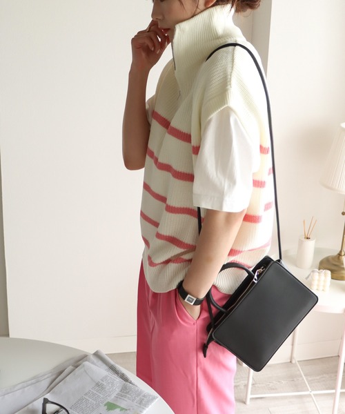 COURO（コウロ）の「ハーフジップニットベスト（ベスト・レディース・レッド/ブルー/ブラック/ピンク/アイボリー系/ホワイト×レッド/ホワイト×ブルー/ホワイト×ピンク・FREE）」の18枚目の写真