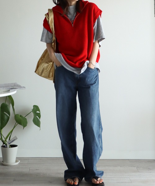 COURO（コウロ）の「ハーフジップニットベスト（ベスト・レディース・レッド/ブルー/ブラック/ピンク/アイボリー系/ホワイト×レッド/ホワイト×ブルー/ホワイト×ピンク・FREE）」の11枚目の写真