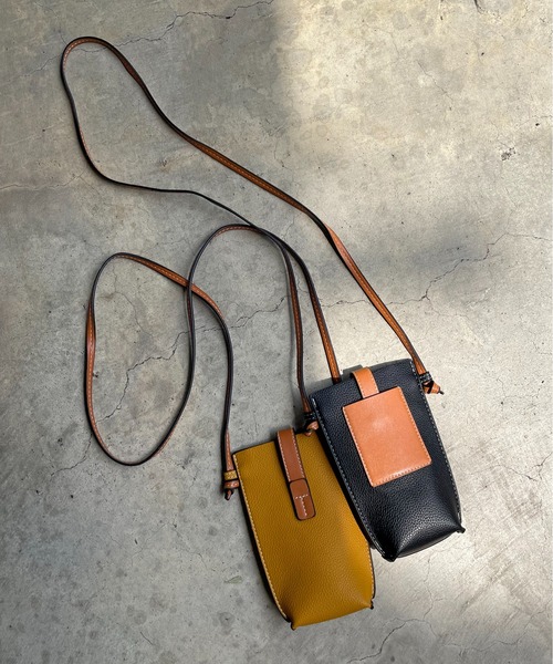 prose verse（プロズヴェール）の「バイカラーポシェット（ショルダーバッグ・レディース・キャメル/ブラック・MEDIUM）」の9枚目の写真
