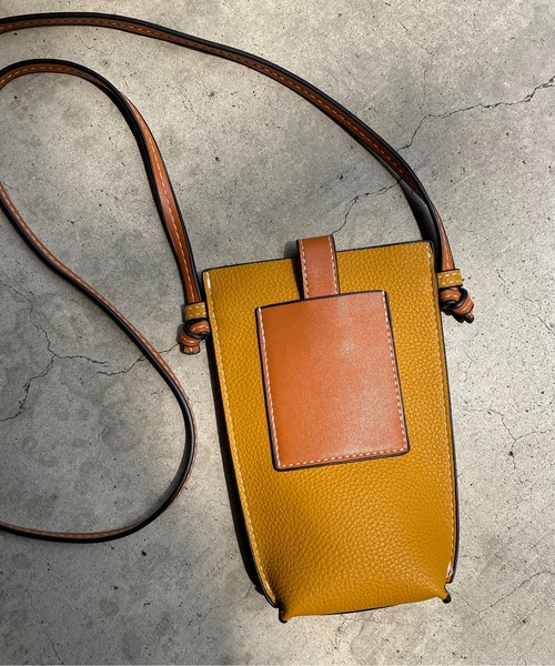 prose verse（プロズヴェール）の「バイカラーポシェット（ショルダーバッグ・レディース・キャメル/ブラック・MEDIUM）」の12枚目の写真