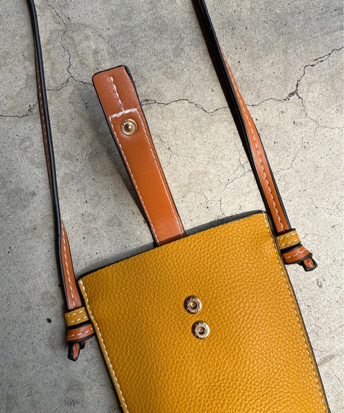 prose verse（プロズヴェール）の「バイカラーポシェット（ショルダーバッグ・レディース・キャメル/ブラック・MEDIUM）」の10枚目の写真