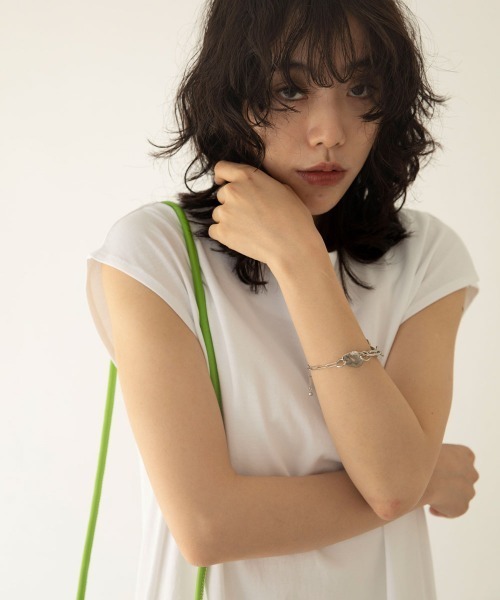 marjour（マージュール）の「[NICKEL FREE]PLATE BRECELET（ブレスレット・レディース・シルバー・FREE）」の6枚目の写真