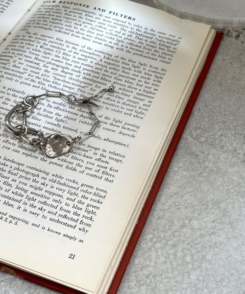 marjour（マージュール）の「[NICKEL FREE]PLATE BRECELET（ブレスレット・レディース・シルバー・FREE）」の4枚目の写真