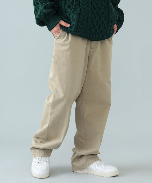 BEAMS(ビームス)の「BEAMS / フェード ワイド チノパンツ(チノパンツ・メンズ・ネイビー/ブラウン系その他3・S/M/L/XL)」の2枚目の写真