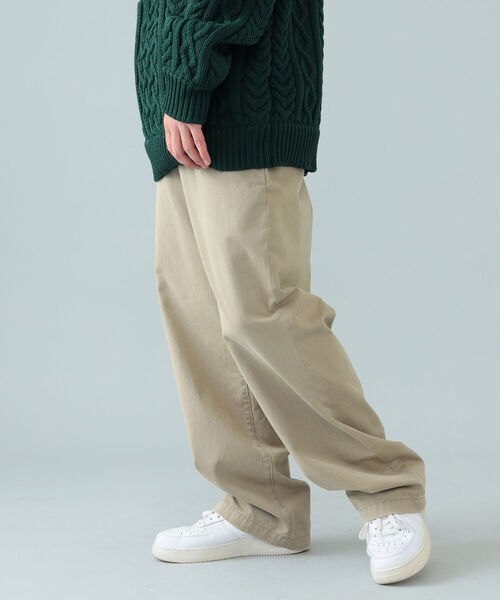 BEAMS(ビームス)の「BEAMS / フェード ワイド チノパンツ(チノパンツ・メンズ・ネイビー/ブラウン系その他3・S/M/L/XL)」の18枚目の写真