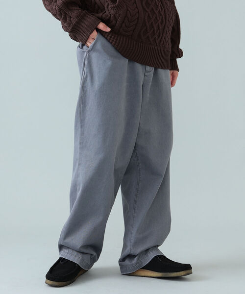 BEAMS(ビームス)の「BEAMS / フェード ワイド チノパンツ(チノパンツ・メンズ・ネイビー/ブラウン系その他3・S/M/L/XL)」の13枚目の写真