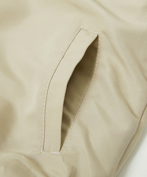 devirock（デビロック）の「2WAYで着られる バルーンシルエット マウンテンパーカー（マウンテンパーカー・キッズ・ダークカーキ/ベージュ/ピンクベージュ/パープル系3/ブラック/グリーン系/ブルー系/ネイビー・110cm/100cm/130cm/120cm/160cm/150cm/140cm）」の19枚目の写真