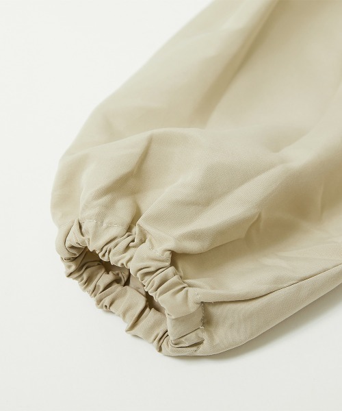 devirock（デビロック）の「2WAYで着られる バルーンシルエット マウンテンパーカー（マウンテンパーカー・キッズ・ダークカーキ/ベージュ/ピンクベージュ/パープル系3/ブラック/グリーン系/ブルー系/ネイビー・110cm/100cm/130cm/120cm/160cm/150cm/140cm）」の20枚目の写真