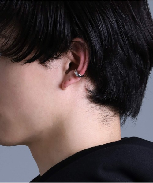 LION HEART（ライオンハート）の「【限定展開】LH-1 カッティングイヤーカフ/サージカルステンレス316L（金属アレルギー対応）（イヤーカフ・メンズ・シルバー/ライトブラック・ONE SIZE）」の13枚目の写真