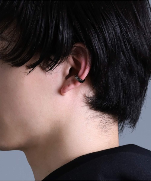 LION HEART（ライオンハート）の「【限定展開】LH-1 カッティングイヤーカフ/サージカルステンレス316L（金属アレルギー対応）（イヤーカフ・メンズ・シルバー/ライトブラック・ONE SIZE）」の21枚目の写真