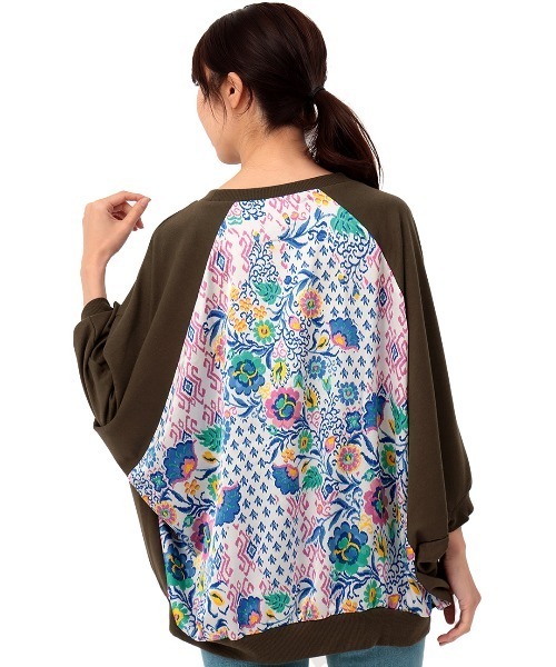 チチカカ（チチカカ）の「kasaneスリーブプルオーバー（スウェット・レディース・オフホワイト/ブルー/ブラウン・FREE）」の16枚目の写真