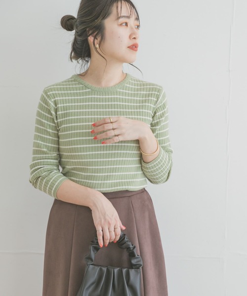 ITEMS URBANRESEARCH（アイテムズ アーバンリサーチ）の「モチモチボーダーニット（ニット/セーター・レディース・ブラック/ブラウン/オフホワイト/カーキ・FREE）」の4枚目の写真