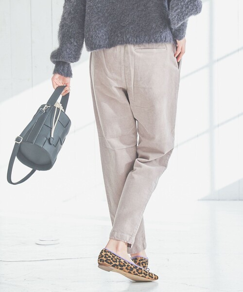 coen（コーエン）の「コーデュロイテーパードパンツ（その他パンツ・レディース・ダークグレー/ライトグレー/ブラウン/ダークグリーン・S/M/L）」の20枚目の写真