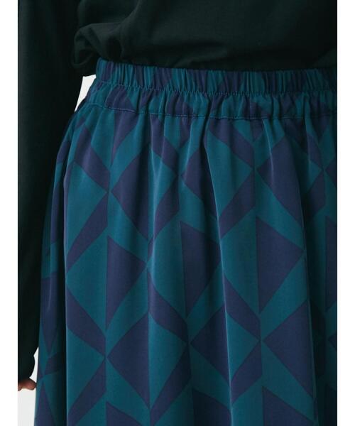 Green Parks(グリーンパークス)の「・ELENCARE DUE ジオメトリックptスカート(スカート・レディース・ブラック/グリーン・FREE)」の17枚目の写真