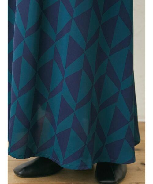 Green Parks(グリーンパークス)の「・ELENCARE DUE ジオメトリックptスカート(スカート・レディース・ブラック/グリーン・FREE)」の16枚目の写真