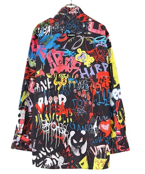 VETEMENTS（ヴェトモン）の「VETEMENTS / ヴェトモン：GRAFFITI SHIRT：UE52SH560[RIP]（シャツ/ブラウス・メンズ・ホワイト系その他/ブラック系その他・XS/S）」の16枚目の写真