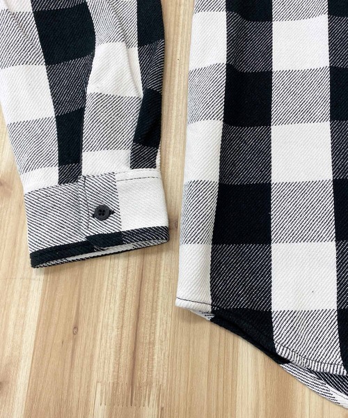 AVIREX（アヴィレックス）の「デイリー コットンフランネル ブロックチェック ワークシャツ（シャツ/ブラウス・メンズ・グレー/グリーン/レッド/ホワイト・XXL/L/XL/M）」の7枚目の写真