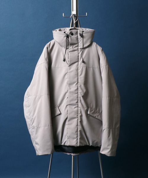 ANPAS（アンパス）の「Stretch Volume High Neck Eco Down Jacket/別注 ストレッチ オーバーサイズ ボリュームハイネック エコダウンジャケット レディース メンズ（ダウンジャケット/コート・メンズ・ブラック/グリーン/グレイッシュベージュ/アイボリー/チャコール・LL/M/L）」の4枚目の写真