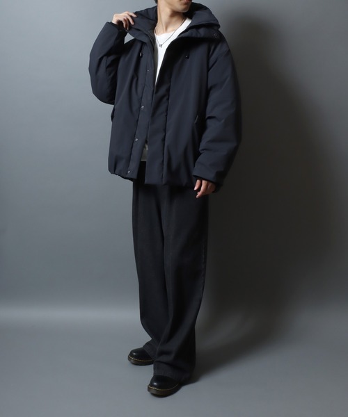 ANPAS（アンパス）の「Stretch Volume High Neck Eco Down Jacket/別注 ストレッチ オーバーサイズ ボリュームハイネック エコダウンジャケット レディース メンズ（ダウンジャケット/コート・メンズ・ブラック/グリーン/グレイッシュベージュ/アイボリー/チャコール・LL/M/L）」の20枚目の写真