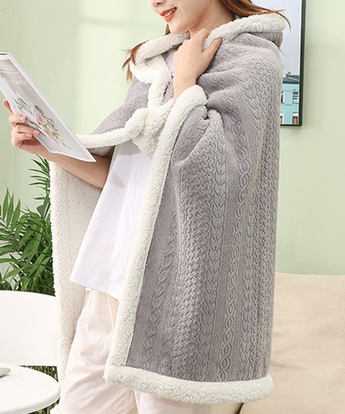 DAY CLOSET（デイ クローゼット）の「【120×85cm】3WAYケーブル編み柄スナップボタン付ボアフリースブランケット（ブランケット・メンズ・グレー/ブルー・ONE SIZE）」の4枚目の写真