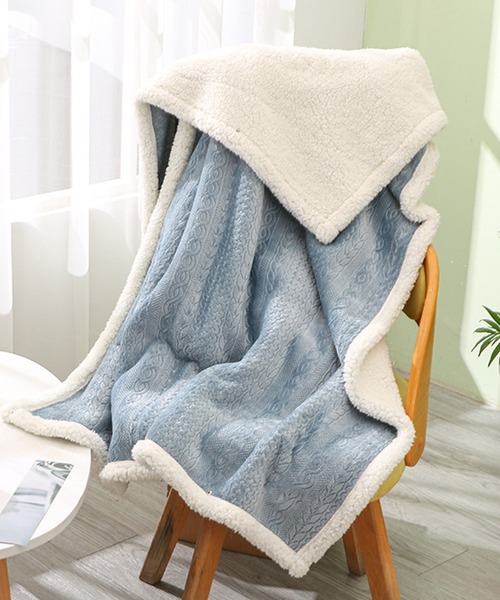 DAY CLOSET（デイ クローゼット）の「【120×85cm】3WAYケーブル編み柄スナップボタン付ボアフリースブランケット（ブランケット・メンズ・グレー/ブルー・ONE SIZE）」の11枚目の写真