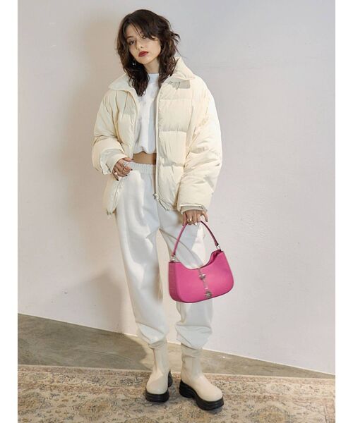 EVRIS（エヴリス）の「スウェットルーズパンツ【セットアップ着用可能】（スウェットパンツ・レディース・ブラック/ホワイト・FREE）」の13枚目の写真