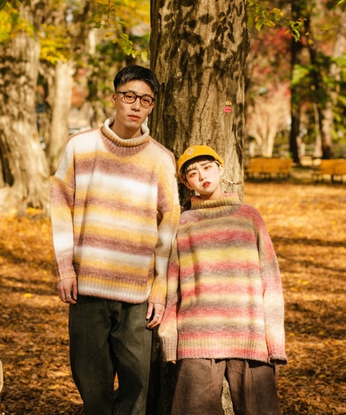 WudgeBoy(ワッジボーイ)の「gradation turtleneck knit(ニット/セーター・レディース・ブラウン/ピンク/イエロー/ブルー・フリー)」の11枚目の写真