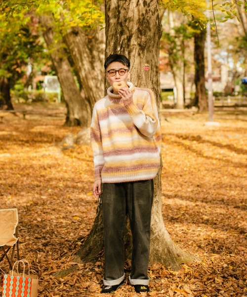 WudgeBoy(ワッジボーイ)の「gradation turtleneck knit(ニット/セーター・レディース・ブラウン/ピンク/イエロー/ブルー・フリー)」の14枚目の写真