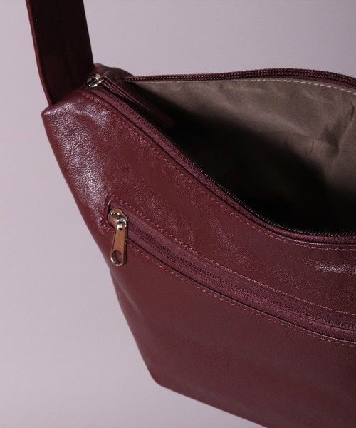 Legato Largo（レガートラルゴ）の「(LF)【Legato Largo】"洗えるフェイクレザー"ワンショルダー バッグ（ショルダーバッグ・レディース・バーガンディー/グレイッシュベージュ/アイボリー/ブラック・ONE SIZE）」の22枚目の写真