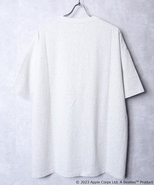 The Beatles(ザビートルズ)の「【THE BEATLES/ザ ビートルズ】 ビッグシルエット フォトプリントTシャツ(Tシャツ/カットソー・レディース・オフホワイト/グレー/チャコールグレー・MEDIUM/LARGE/X-LARGE)」の6枚目の写真