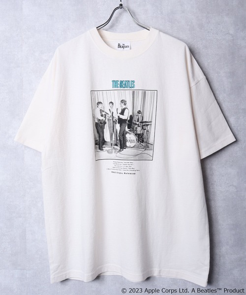 The Beatles(ザビートルズ)の「【THE BEATLES/ザ ビートルズ】 ビッグシルエット フォトプリントTシャツ(Tシャツ/カットソー・レディース・オフホワイト/グレー/チャコールグレー・MEDIUM/LARGE/X-LARGE)」の5枚目の写真