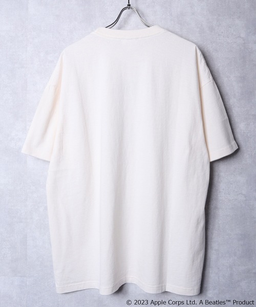 The Beatles(ザビートルズ)の「【THE BEATLES/ザ ビートルズ】 ビッグシルエット フォトプリントTシャツ(Tシャツ/カットソー・レディース・オフホワイト/グレー/チャコールグレー・MEDIUM/LARGE/X-LARGE)」の4枚目の写真