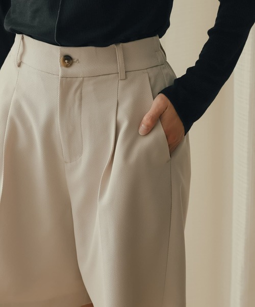 25AW 大人可愛い【HERMES】バミューダ パンツ センタープレス セール】センタープレスバミューダパンツ（その他パンツ