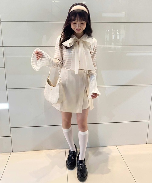 one after another NICE CLAUP（ワンアフターアナザーナイスクラップ）の「2wayボウタイベルスリーブニット（ニット/セーター・レディース・ブラック系その他/ピンク系その他/オフホワイト/ブラック/ホワイト系その他・FREE）」の15枚目の写真