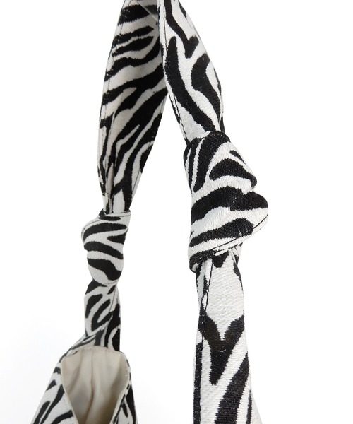 minia（ミニア）の「ノットキャンバストート（トートバッグ・レディース・アイボリー/ゼブラ/レオパード・FREE）」の15枚目の写真