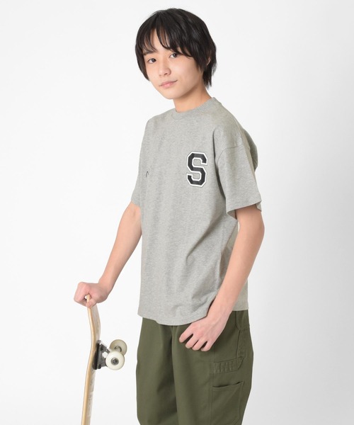 GLAZOS(グラソス)の「【接触冷感】アソートカレッジシティロゴ半袖Tシャツ(Tシャツ/カットソー・キッズ・ブルー/オートミール/ベージュ/ブラック/グレー/ホワイト/カーキ・150cm/130cm/160cm/170cm/140cm)」の3枚目の写真