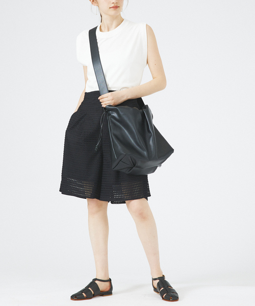 soeur（スール）の「SOEUR/ドローストリングショルダーBAG（トートバッグ・レディース・ブラック/オフホワイト・フリー）」の5枚目の写真