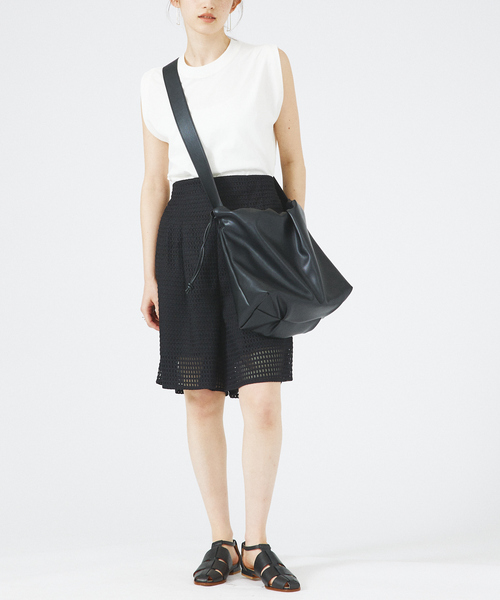 soeur（スール）の「SOEUR/ドローストリングショルダーBAG（トートバッグ・レディース・ブラック/オフホワイト・フリー）」の4枚目の写真