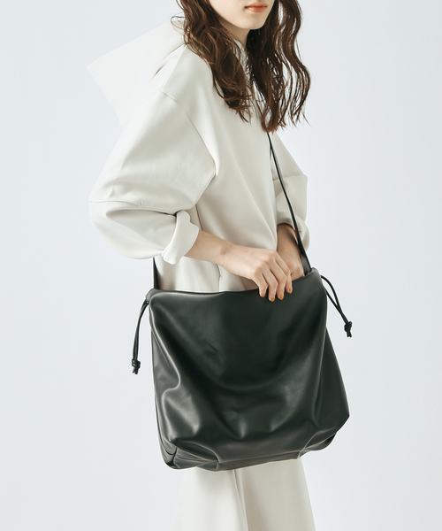 soeur（スール）の「SOEUR/ドローストリングショルダーBAG（トートバッグ・レディース・ブラック/オフホワイト・フリー）」の18枚目の写真