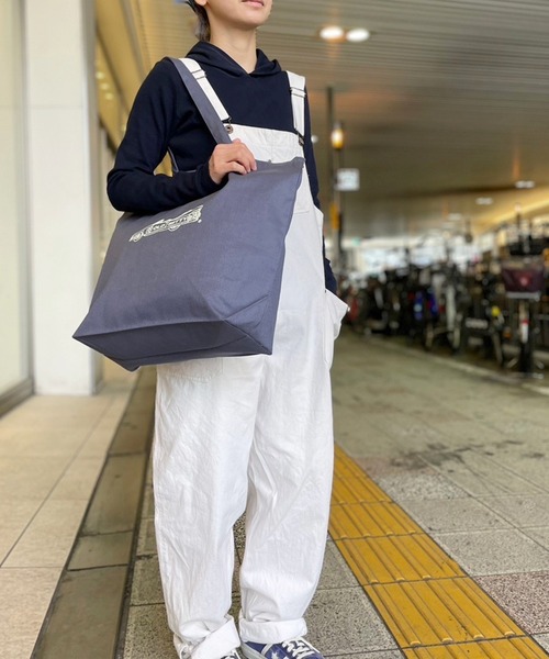 OLD BETTY'S(オールドベティーズ)の「Canvas Tote BAG(L)(トートバッグ・レディース・ブルーグレー/モスグリーン系・L)」の8枚目の写真