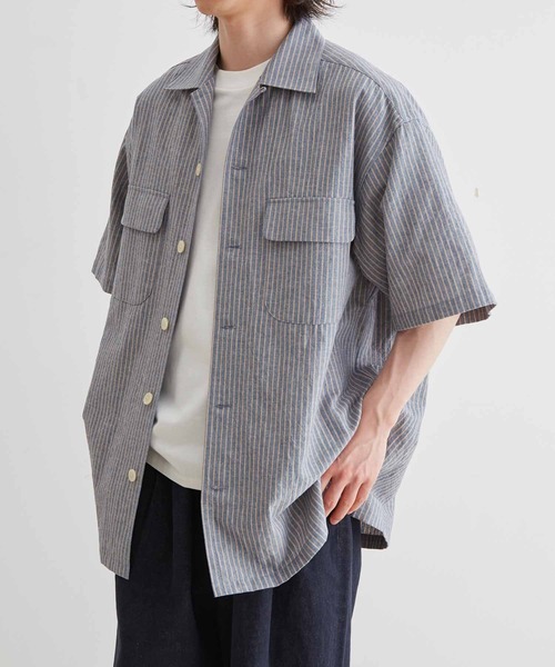 ADAM ET ROPE'(アダムエロペ)の「《FINAL PRICE》【WEB限定】麻混 ストライプ オープンカラー ワーク シャツ / 半袖 / ボックス ワイド / ユニセックス(シャツ/ブラウス・メンズ・ブラック/ベージュ/ブルー・M/L)」の19枚目の写真