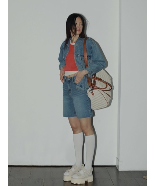 AMAIL(アマイル)の「Half cutting denim(デニムパンツ・レディース・ブルー・S/M)」の4枚目の写真