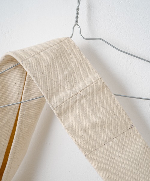 WHIMSIC（ウィムジック）の「【UNISEX】コットンキャンバスニュースペーパーバッグ（ショルダーバッグ・メンズ・ブラック/アイボリー/ブルー・FREE）」の14枚目の写真