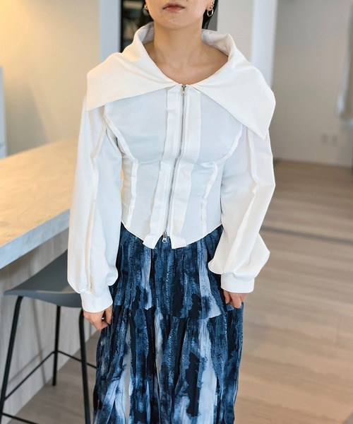 Jewelobe（ジュエローブ）の「ワイドカラージップアップトレーナー（ブルゾン・レディース・ホワイト/ブラック・FREE）」の11枚目の写真