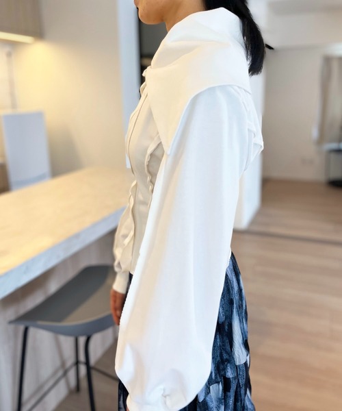 Jewelobe（ジュエローブ）の「ワイドカラージップアップトレーナー（ブルゾン・レディース・ホワイト/ブラック・FREE）」の6枚目の写真