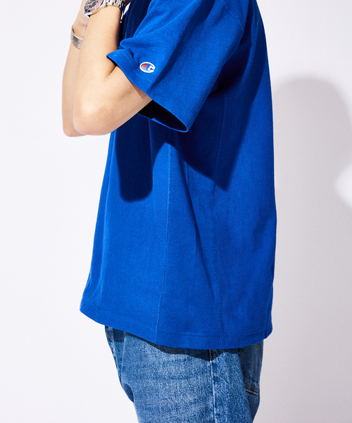 Champion（チャンピオン）の「【CHAMPION / チャンピオン】別注 リバースウィーブTシャツ（Tシャツ/カットソー・メンズ・ブラック/ホワイト/アイボリー/ブルー系その他・MEDIUM/LARGE/X-LARGE/XX-LARGE）」の9枚目の写真